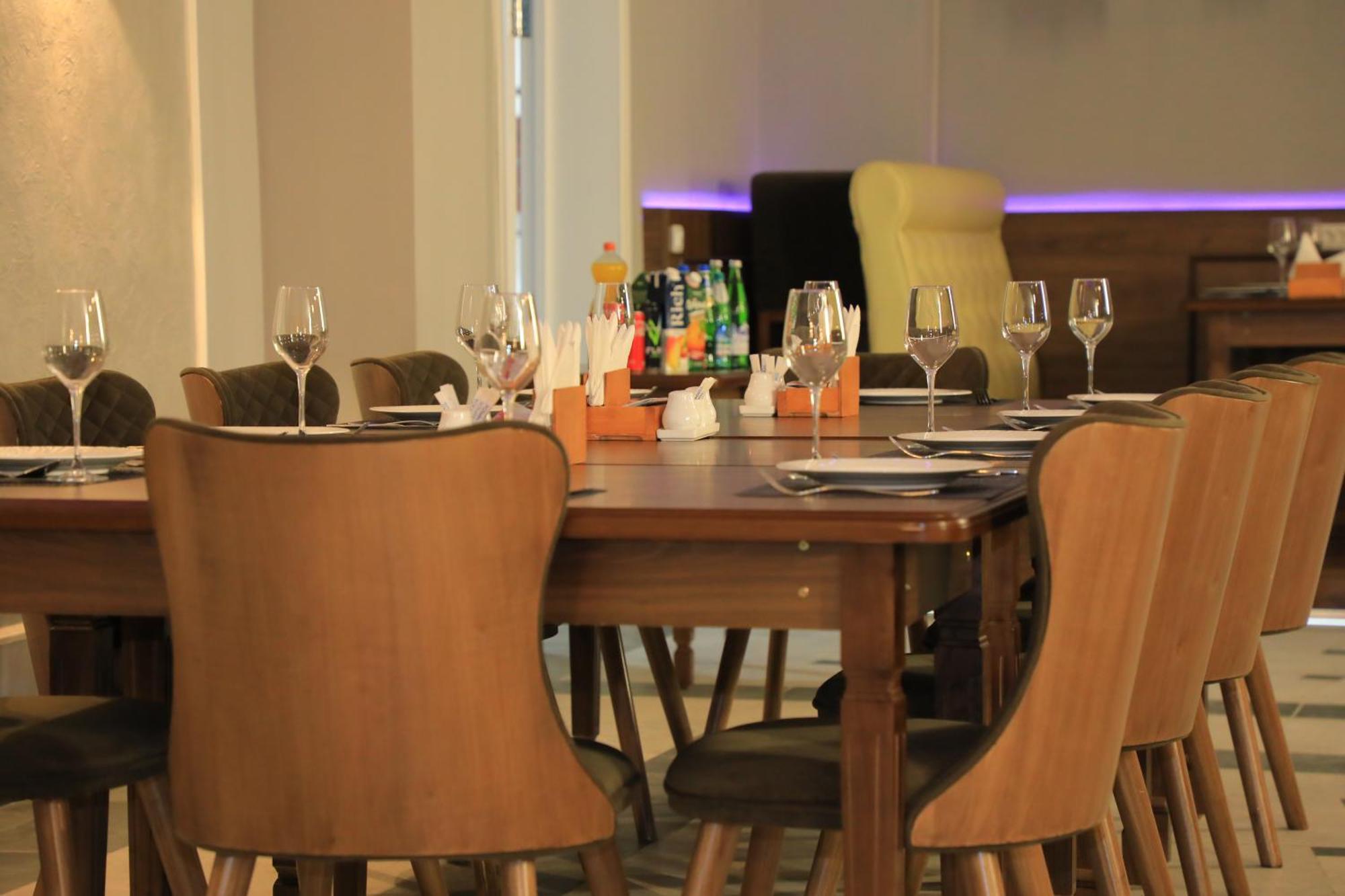 נאבוי Hobiz Hotel מראה חיצוני תמונה