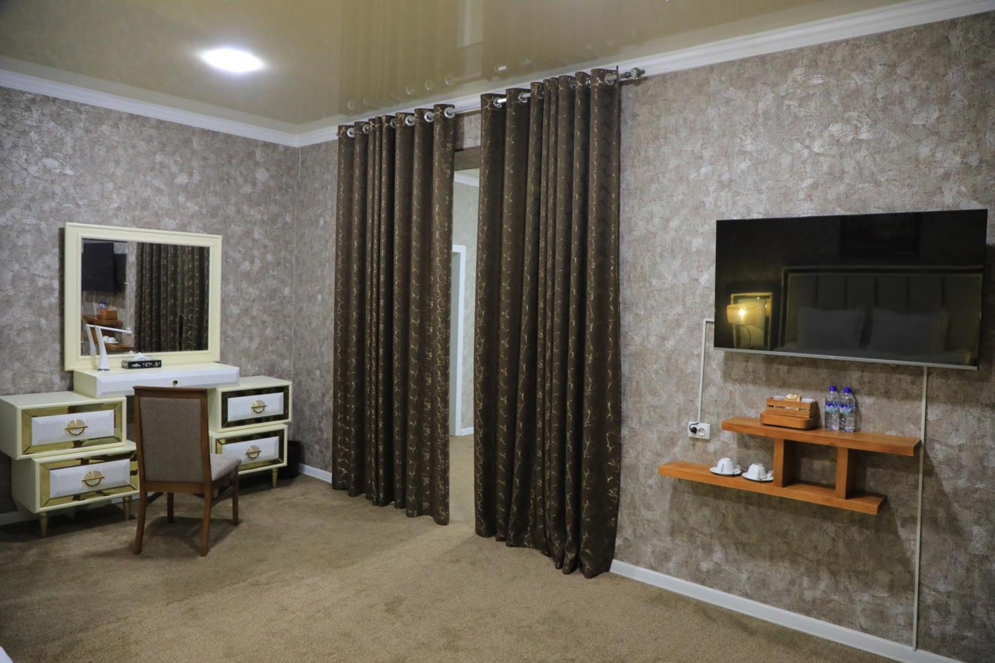 נאבוי Hobiz Hotel מראה חיצוני תמונה