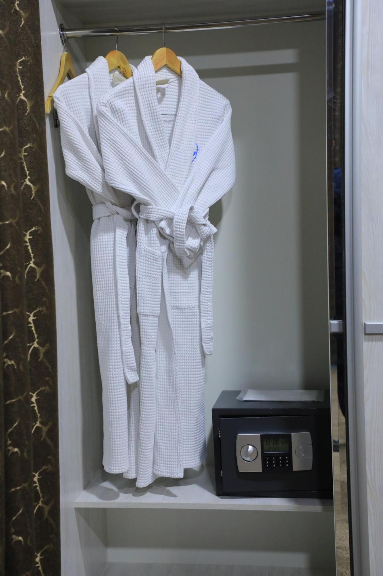נאבוי Hobiz Hotel מראה חיצוני תמונה