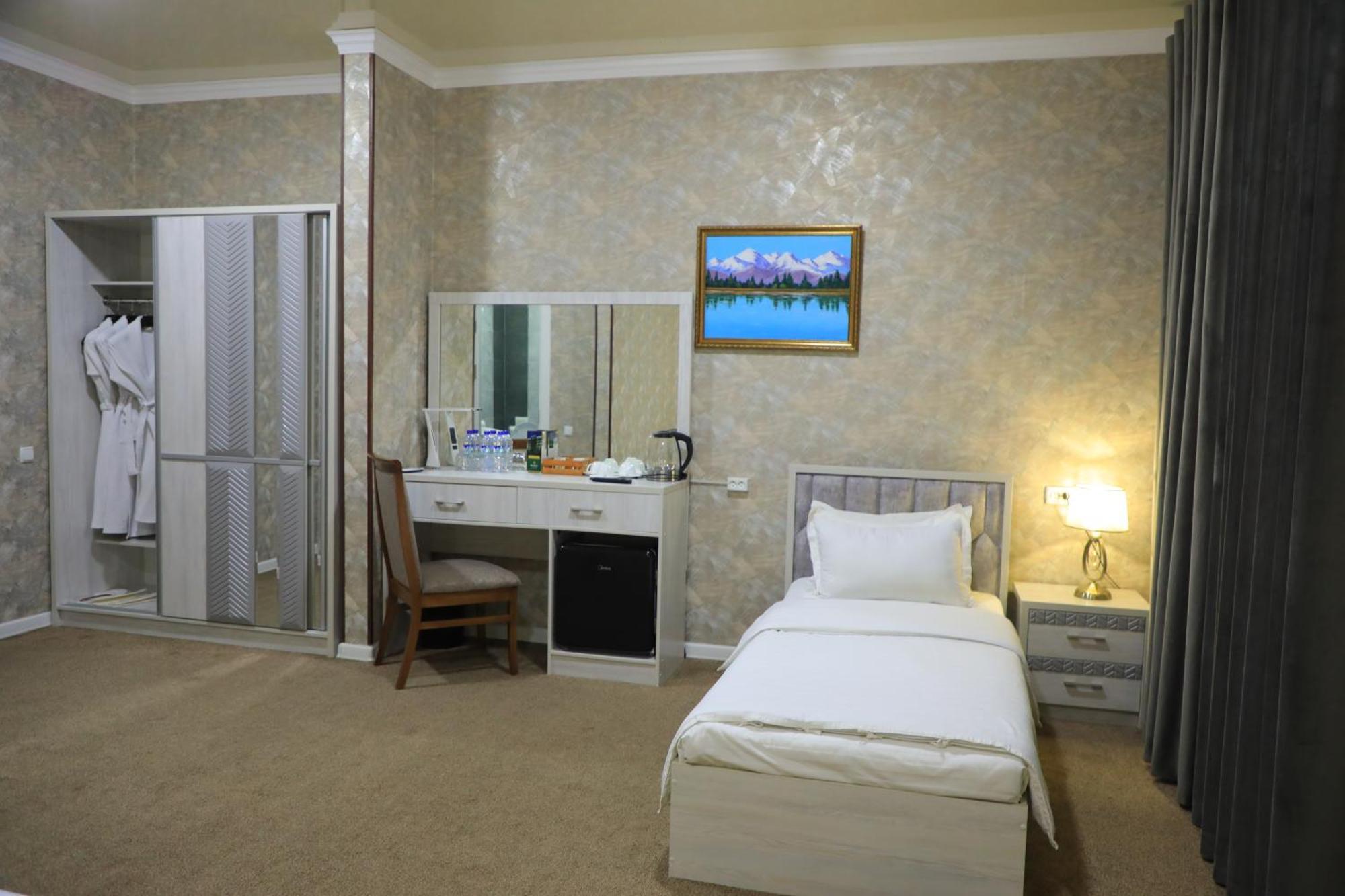נאבוי Hobiz Hotel מראה חיצוני תמונה