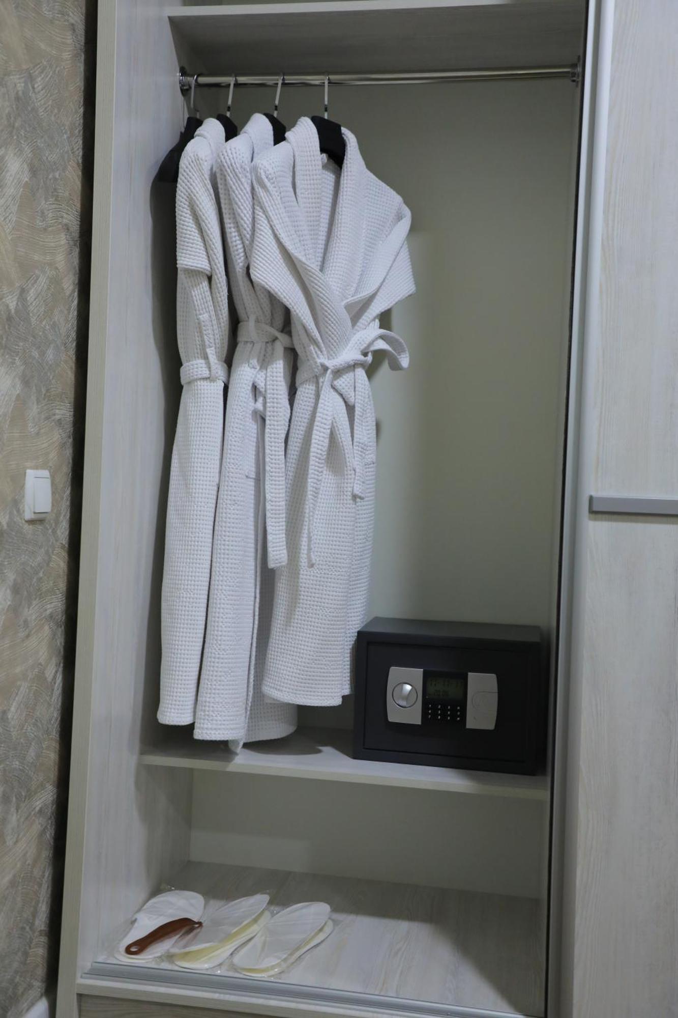 נאבוי Hobiz Hotel מראה חיצוני תמונה